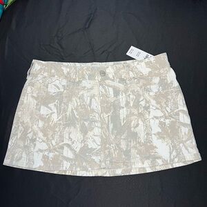 Hollister NWT Low-Rise Camo Twill Y2K Mini Skirt Sz 8